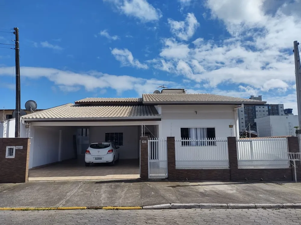Casa, 4 quartos, 280 m² - Foto 2