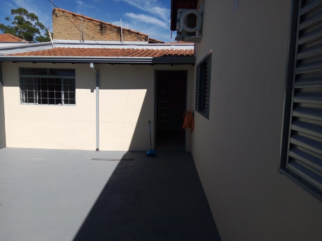 Casa à venda e aluguel com 3 quartos, 200m² - Foto 23