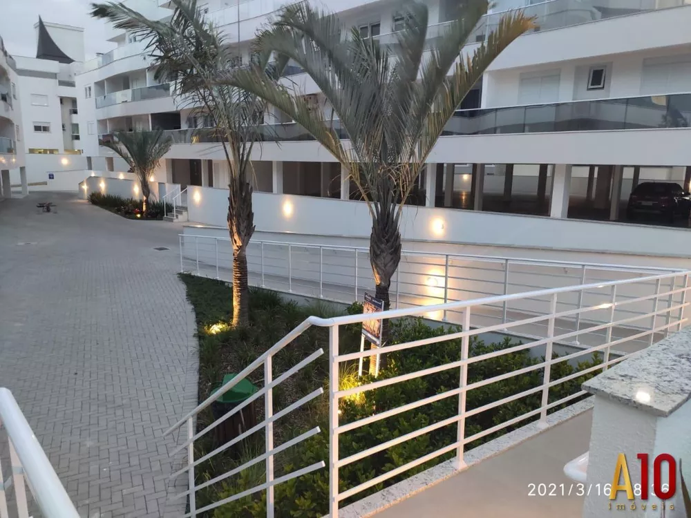 Cobertura, 3 quartos, 211 m² - Foto 4