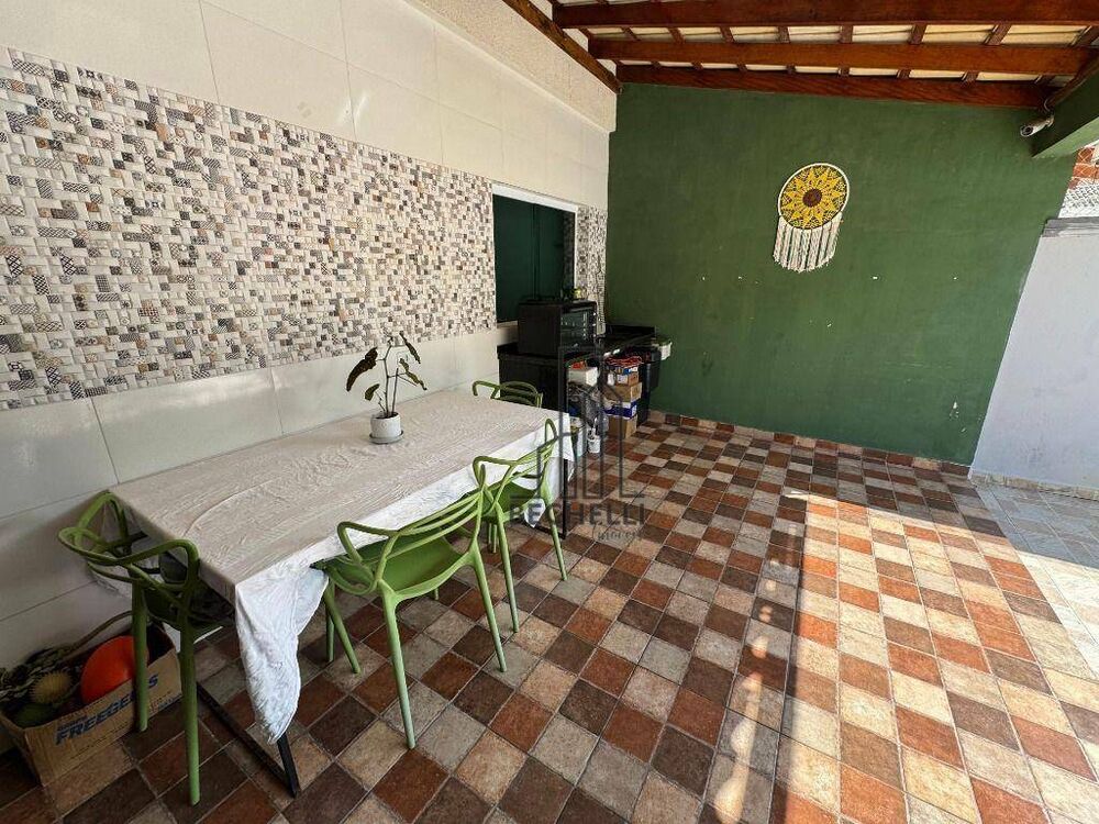 Casa à venda com 3 quartos, 106m² - Foto 11