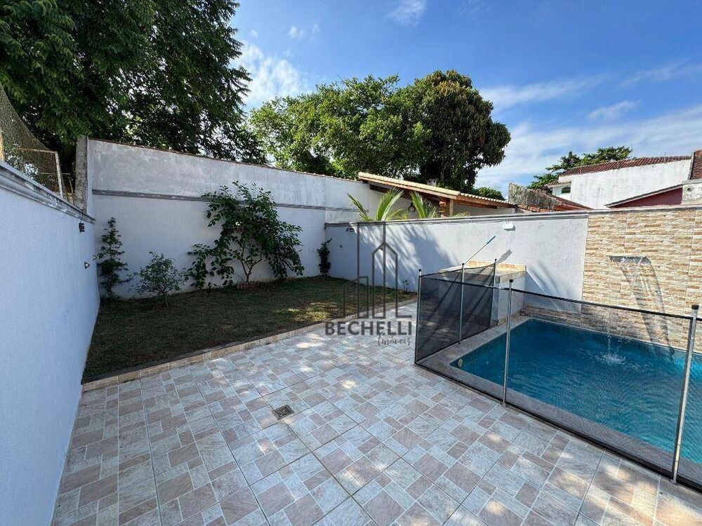 Casa à venda com 3 quartos, 106m² - Foto 12