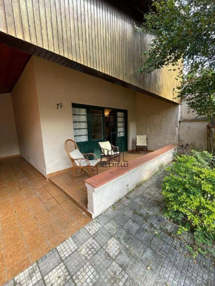 Casa à venda com 6 quartos, 201m² - Foto 9