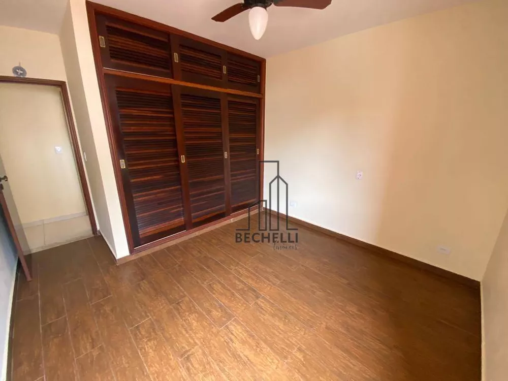 Casa, 4 quartos, 240 m² - Foto 17