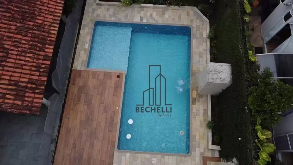 Casa, 4 quartos, 240 m² - Foto 25