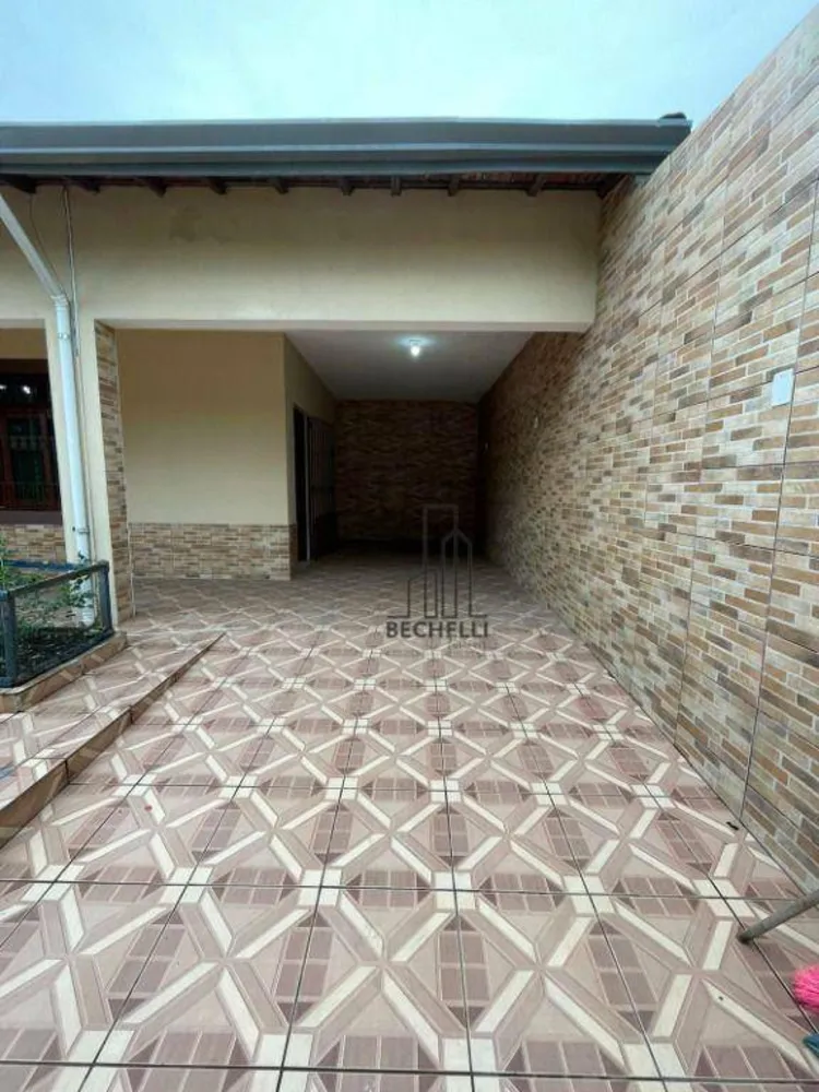 Casa, 3 quartos, 228 m² - Foto 2