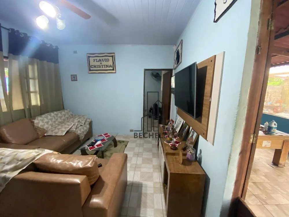 Chácara, 3 quartos, 2980 m² - Foto 1