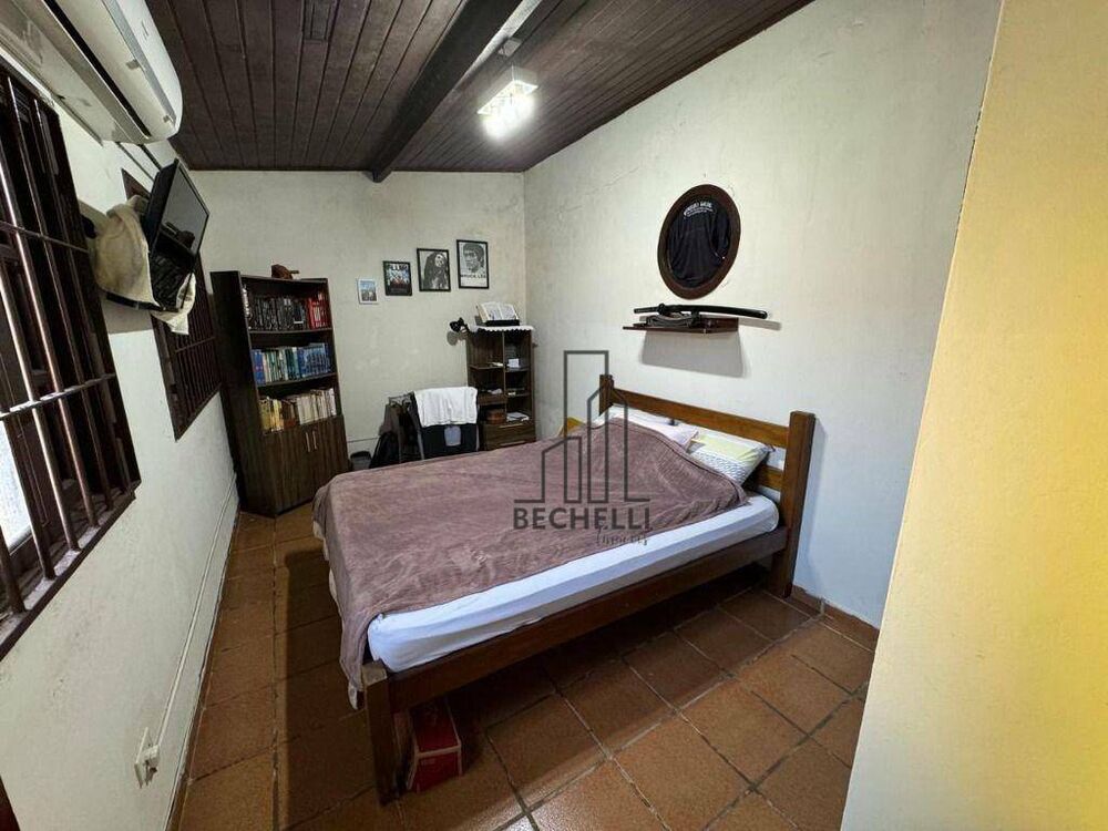 Casa, 4 quartos, 166 m² - Foto 1