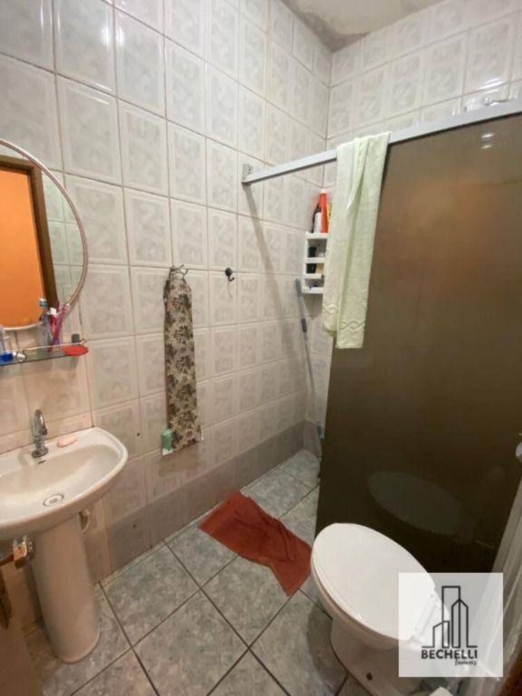 Casa, 6 quartos, 218 m² - Foto 1