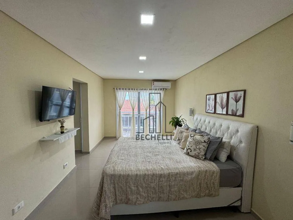 Casa, 3 quartos, 246 m² - Foto 3