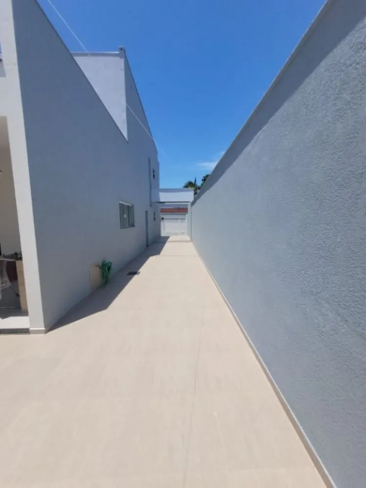 Casa, 3 quartos, 221 m² - Foto 8