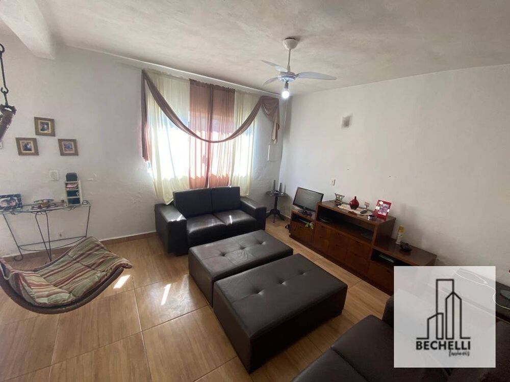 Casa à venda com 3 quartos, 94m² - Foto 4