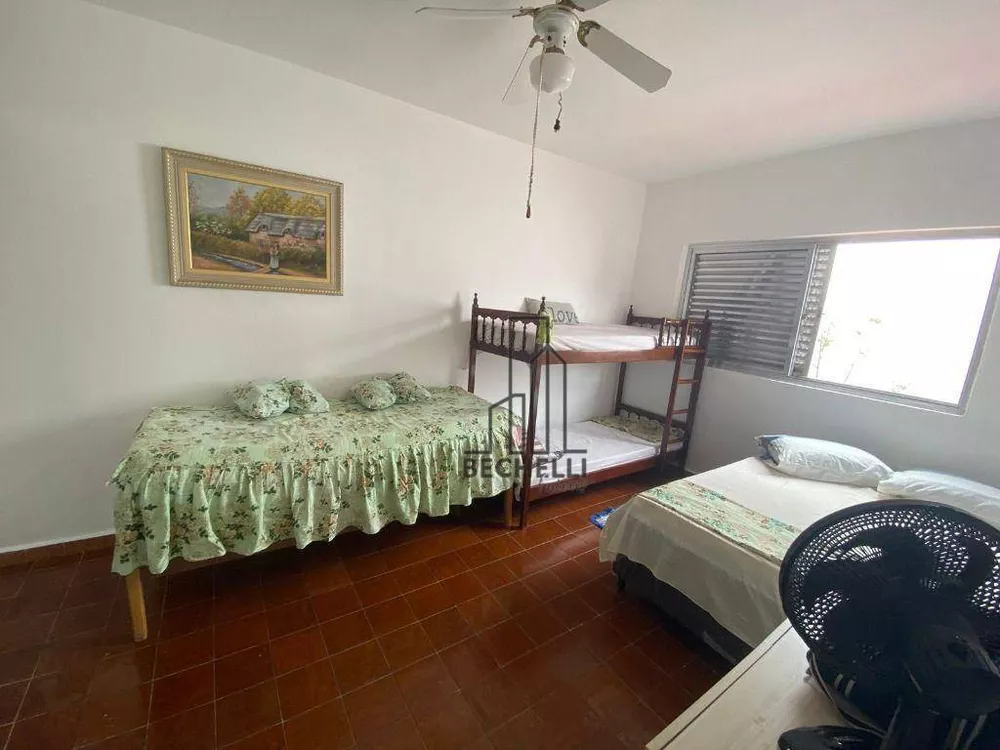 Casa, 5 quartos, 235 m² - Foto 2