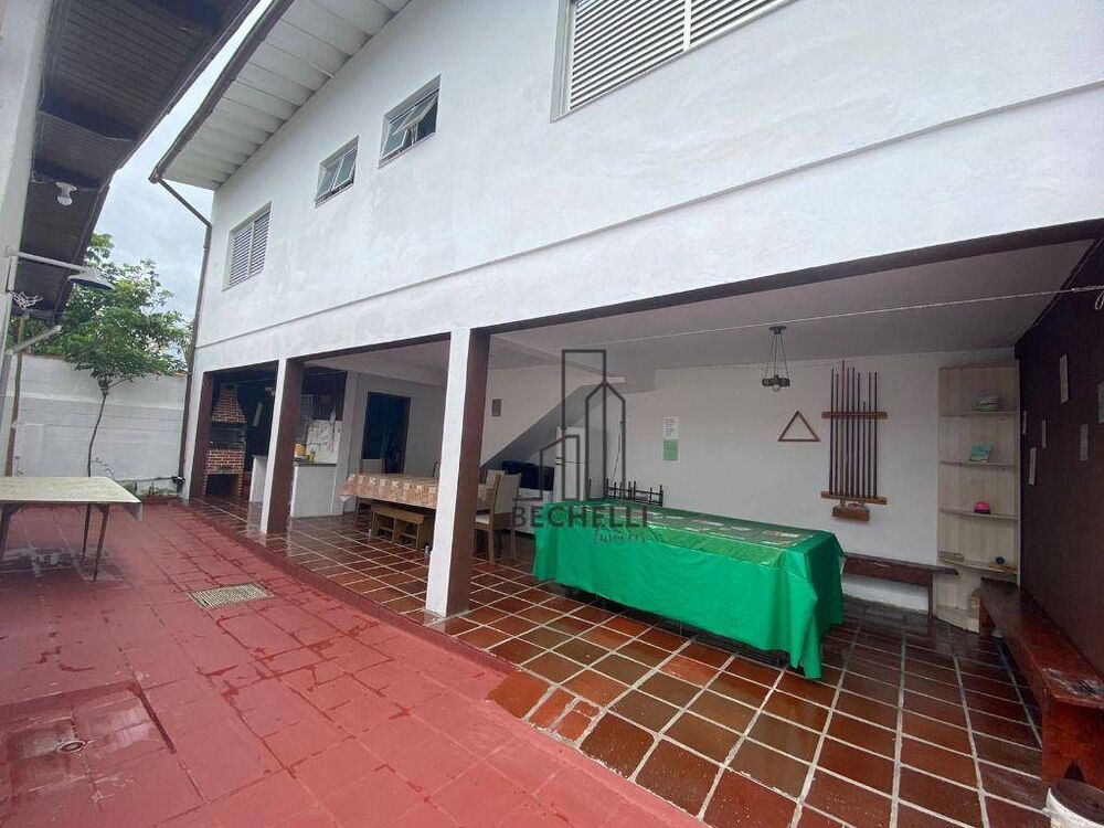 Casa, 5 quartos, 235 m² - Foto 9