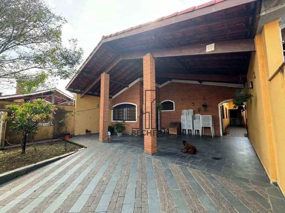 Casa, 4 quartos, 210 m² - Foto 1