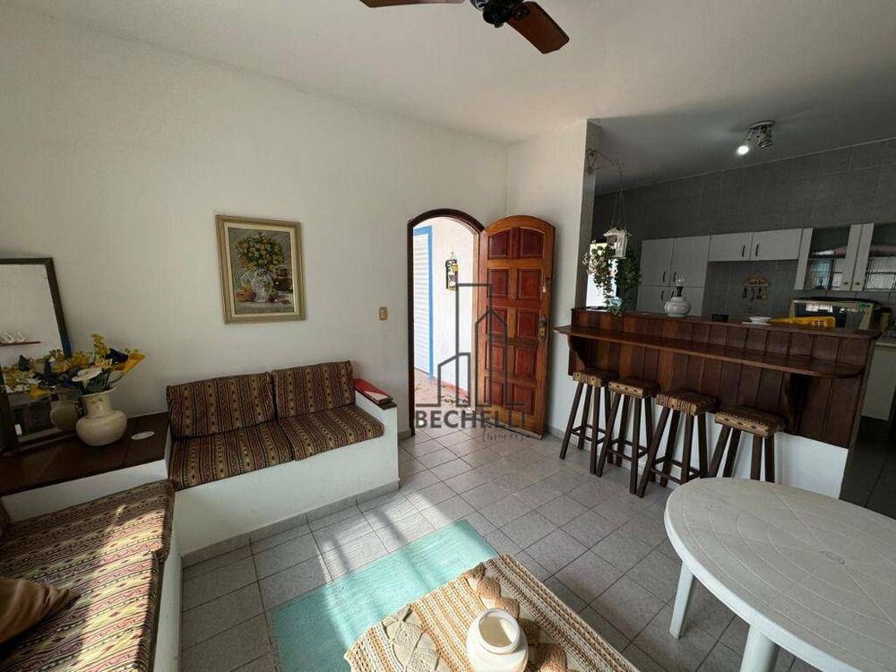 Casa à venda com 2 quartos, 79m² - Foto 4