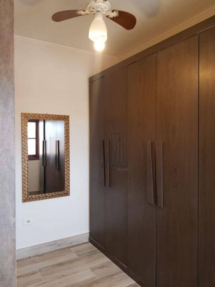 Casa, 4 quartos, 231 m² - Foto 1