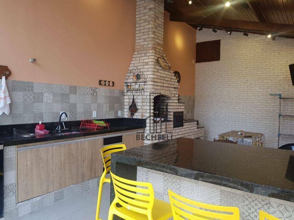 Casa, 4 quartos, 231 m² - Foto 2