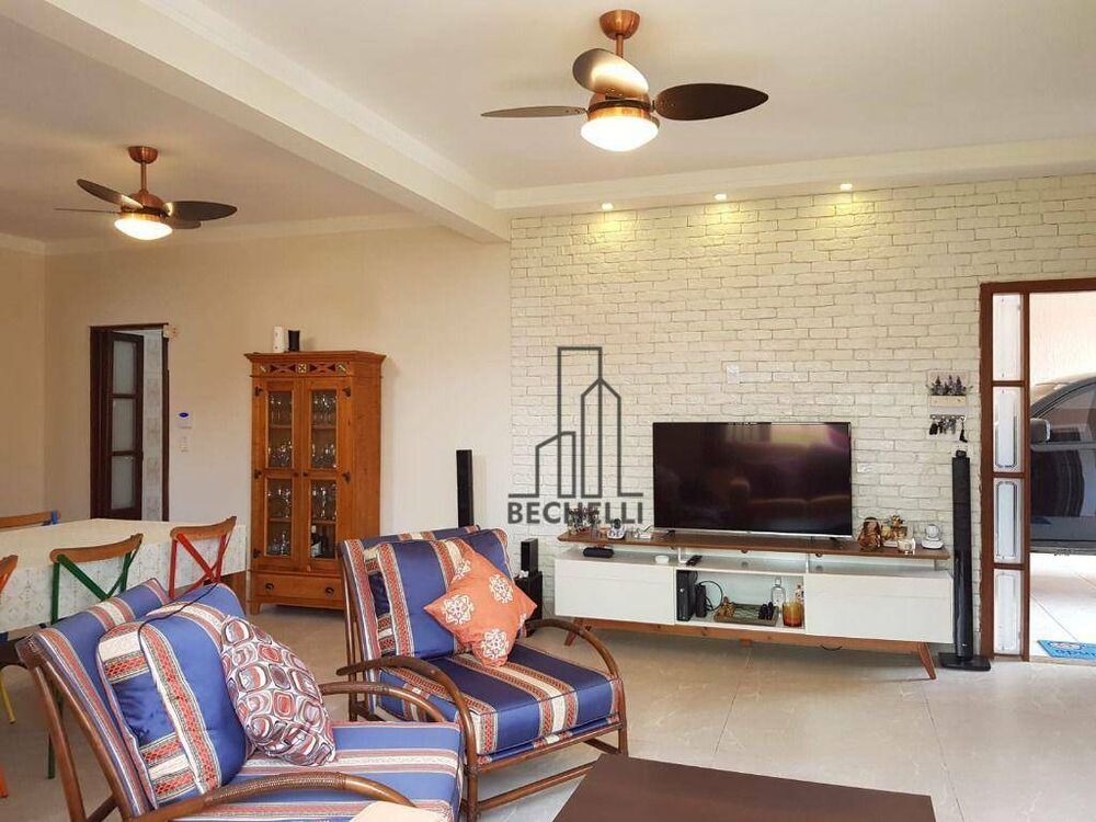 Casa, 4 quartos, 231 m² - Foto 4