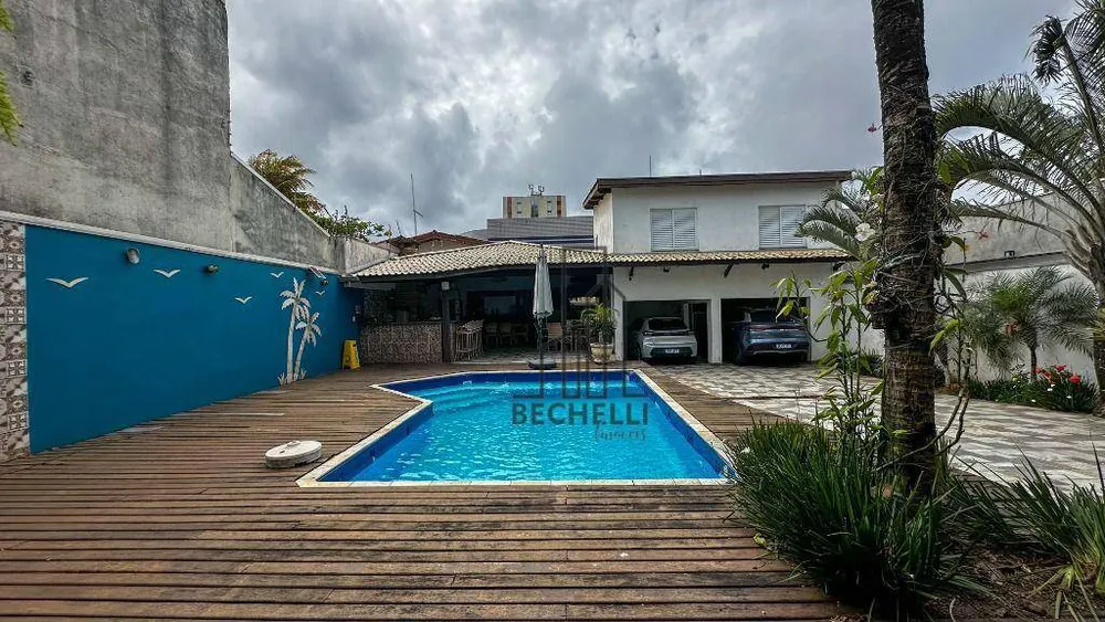 Casa, 6 quartos, 342 m² - Foto 1