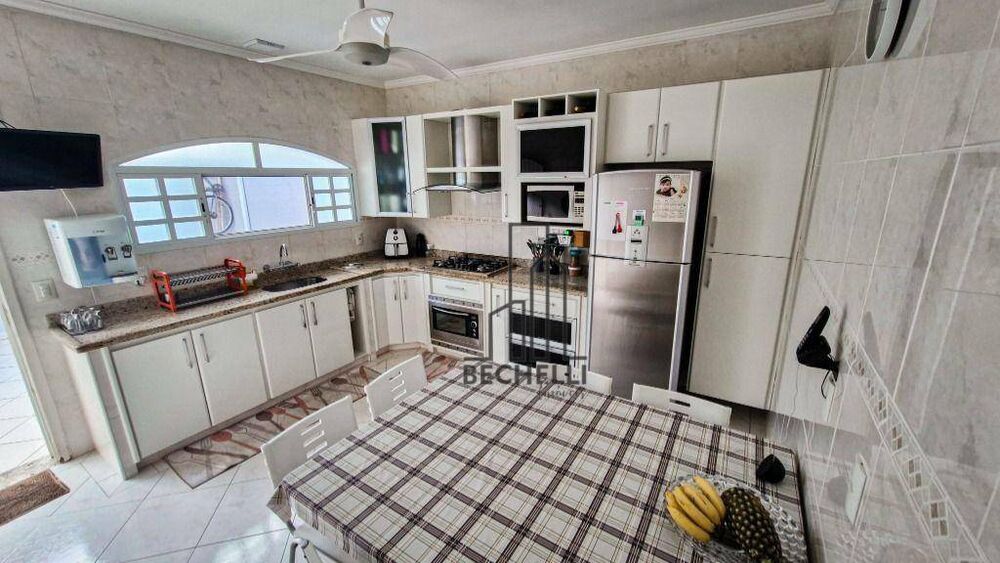 Casa, 3 quartos, 171 m² - Foto 4