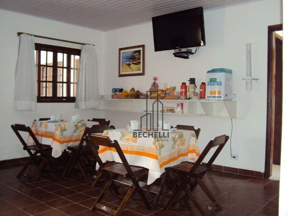 Casa, 7 quartos, 236 m² - Foto 4