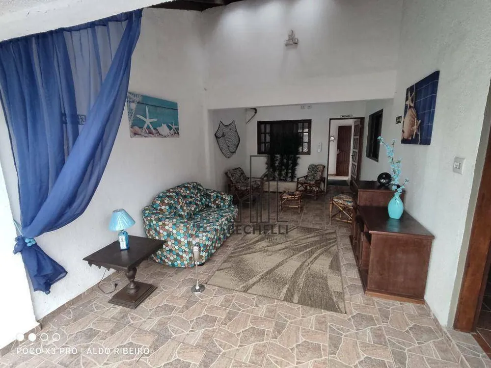 Casa, 7 quartos, 236 m² - Foto 2