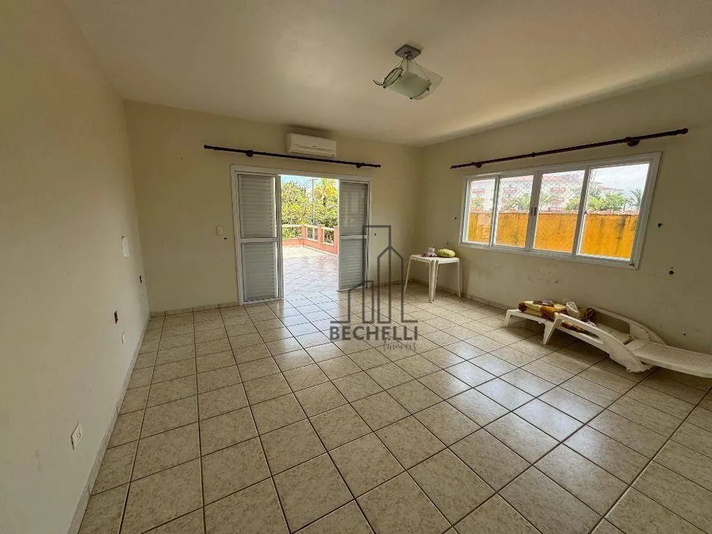 Casa, 7 quartos, 321 m² - Foto 9