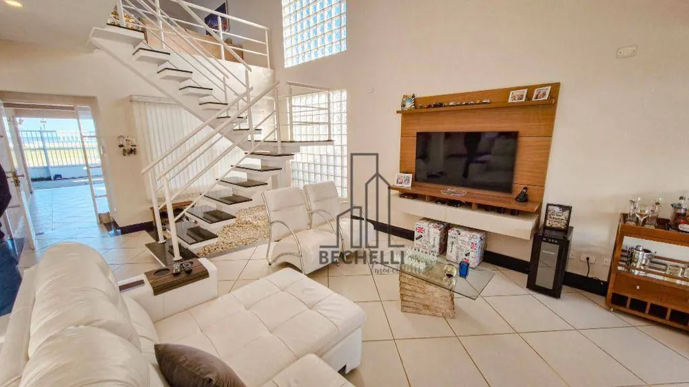Casa, 3 quartos, 293 m² - Foto 2