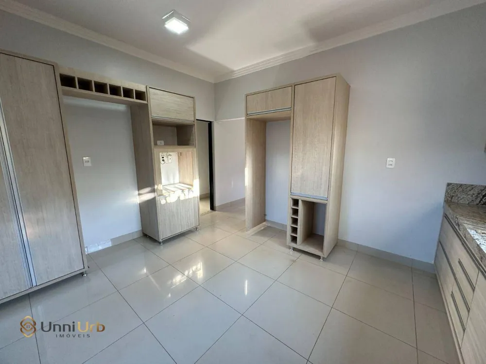 Casa, 3 quartos, 165 m² - Foto 2