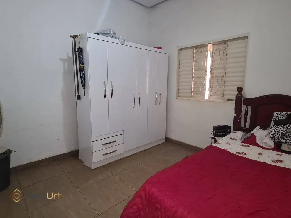 Sobrado, 3 quartos, 318 m² - Foto 1