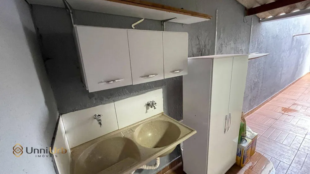 Casa, 3 quartos, 143 m² - Foto 2