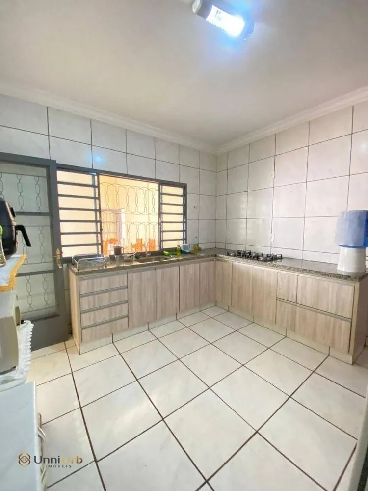 Casa, 3 quartos, 125 m² - Foto 2