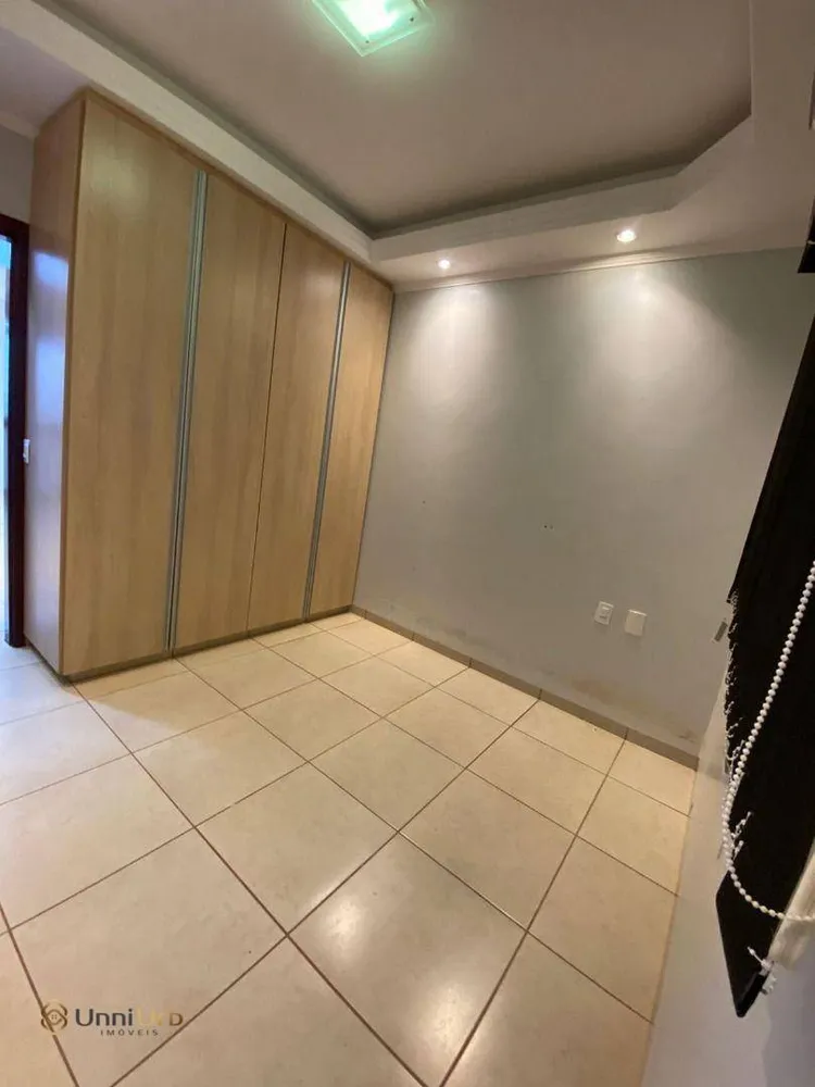 Casa, 3 quartos, 240 m² - Foto 4