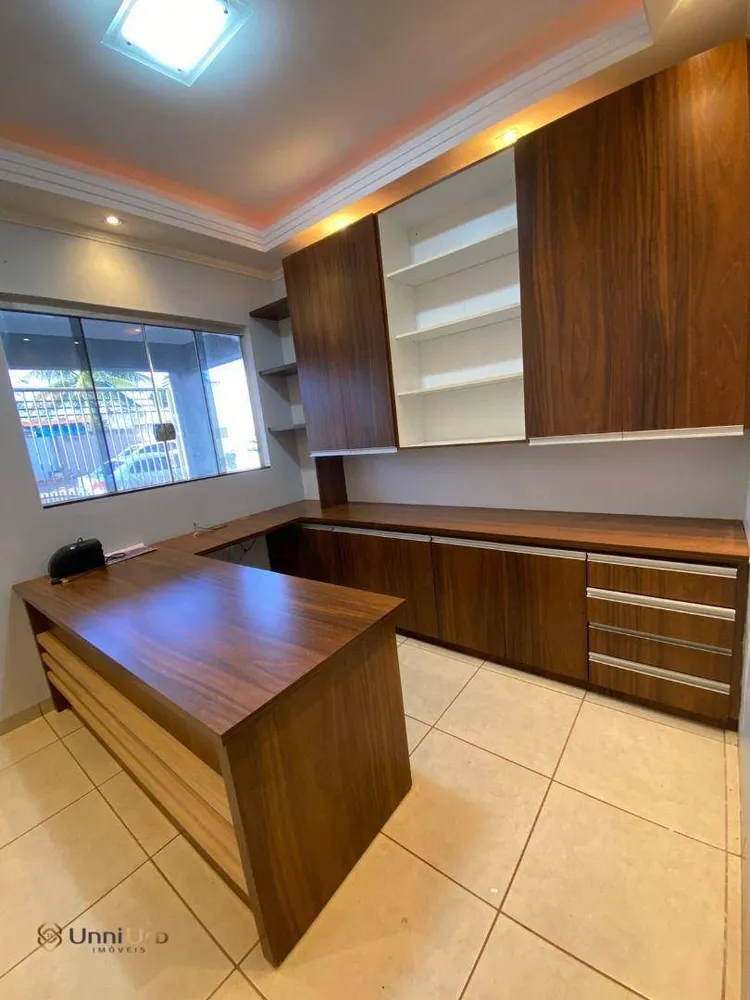 Casa, 3 quartos, 240 m² - Foto 3