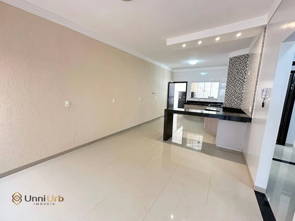 Casa, 3 quartos, 198 m² - Foto 1