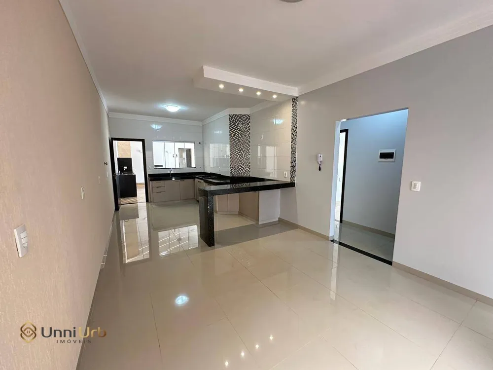 Casa, 3 quartos, 198 m² - Foto 3
