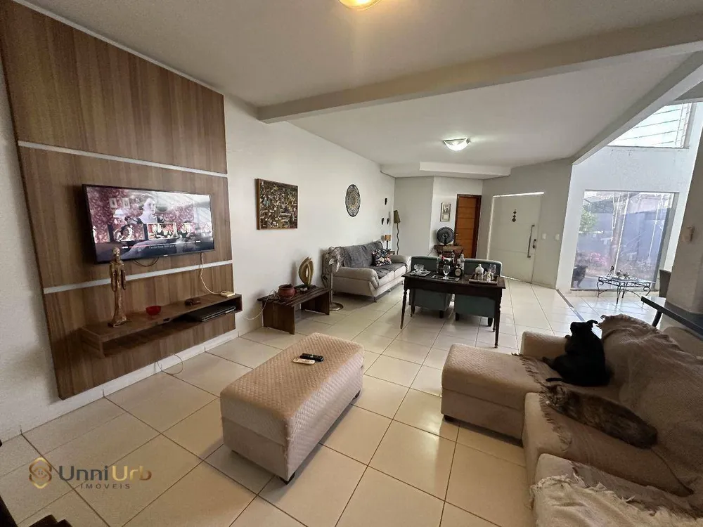 Sobrado, 3 quartos, 192 m² - Foto 1