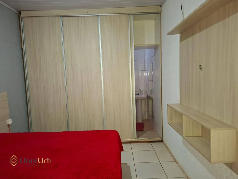 Casa, 3 quartos, 243 m² - Foto 1