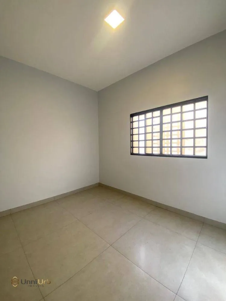 Casa, 3 quartos, 221 m² - Foto 1