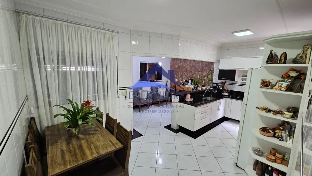Casa, 3 quartos, 132 m² - Foto 1