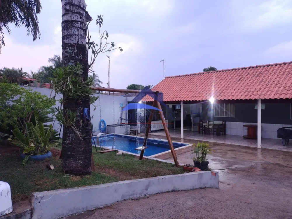 Chácara, 4 quartos, 1700 m² - Foto 1