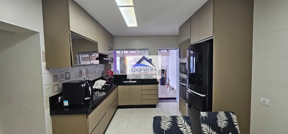 Casa, 2 quartos, 220 m² - Foto 3