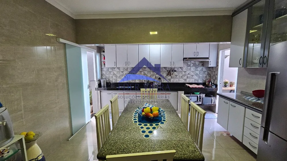 Casa, 3 quartos, 207 m² - Foto 9