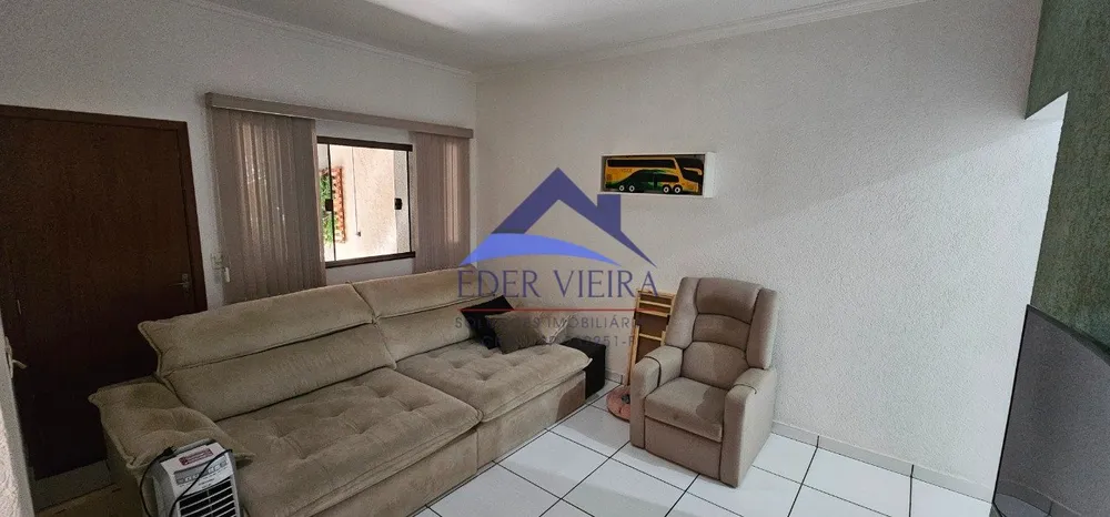 Casa, 4 quartos, 130 m² - Foto 1