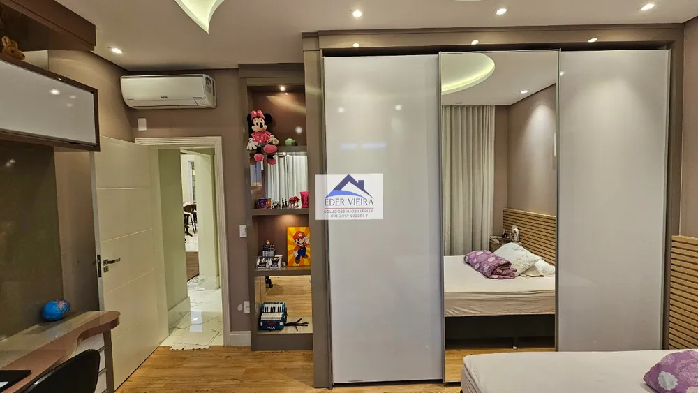 Casa, 3 quartos, 250 m² - Foto 13