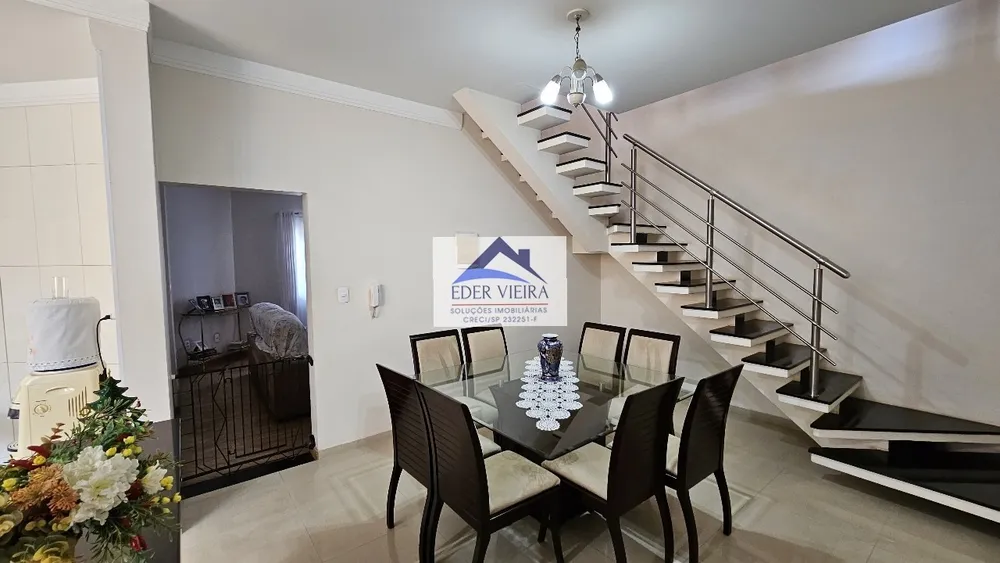 Casa, 3 quartos, 263 m² - Foto 1