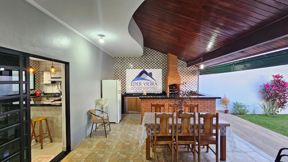 Casa, 3 quartos, 200 m² - Foto 2
