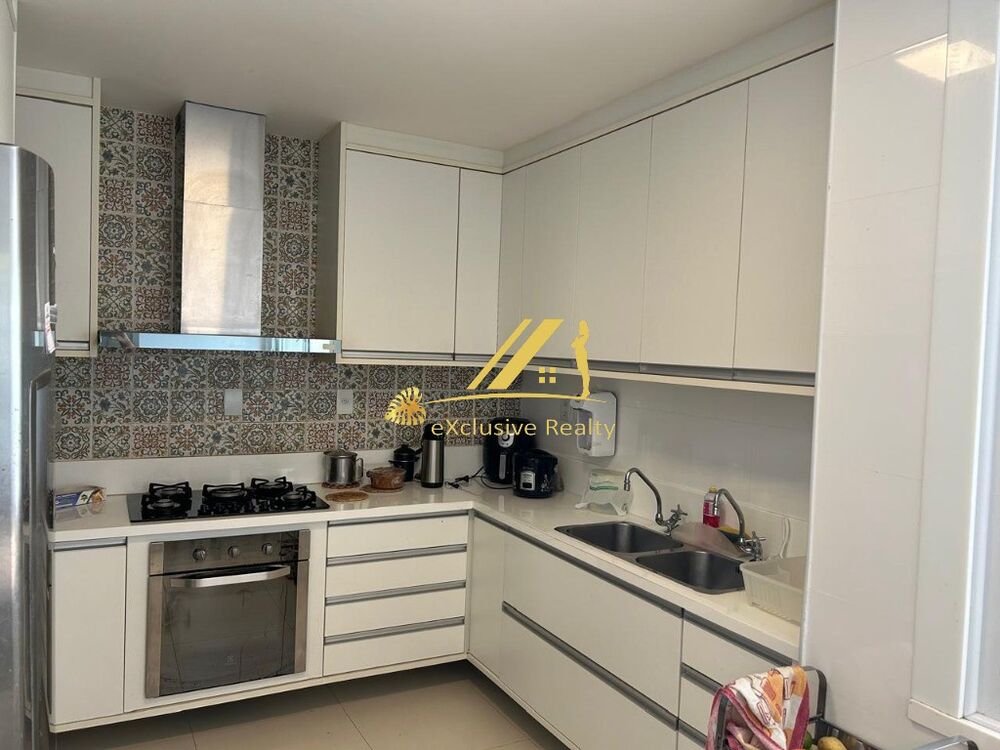 Casa à venda com 4 quartos, 800m² - Foto 17