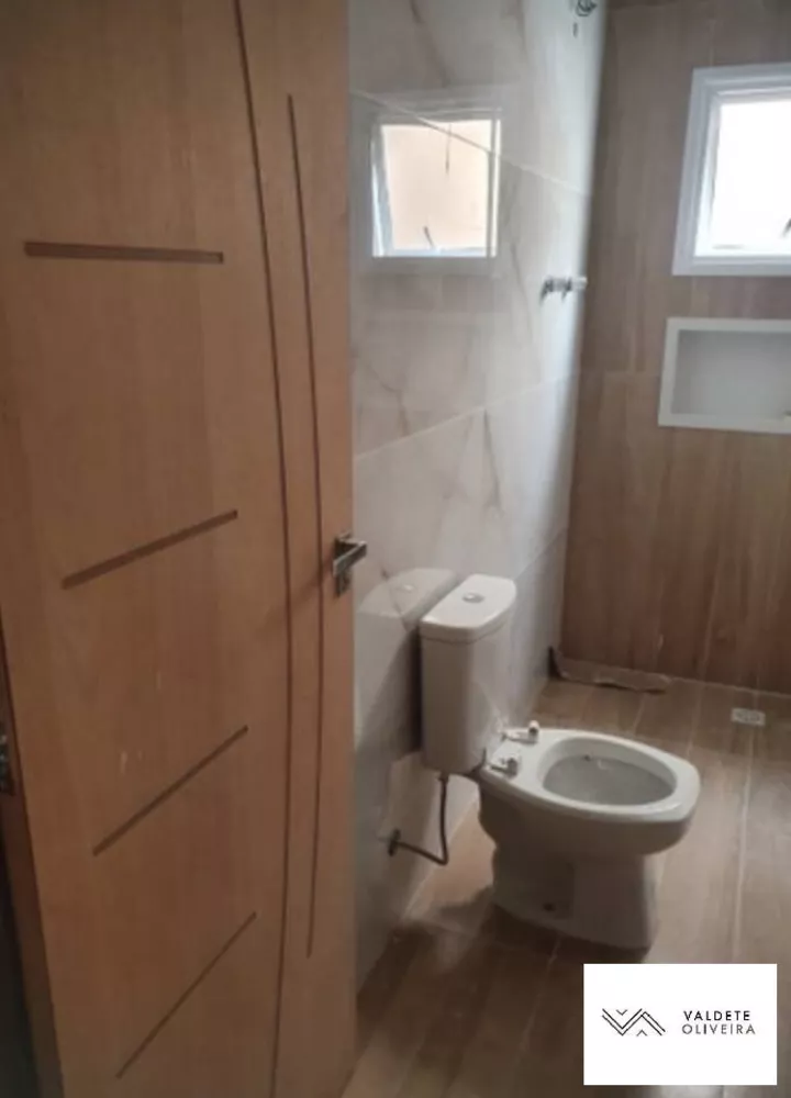 Casa à venda com 3 quartos, 150m² - Foto 2