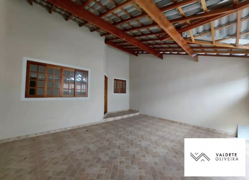 Casa à venda com 2 quartos, 103m² - Foto 3